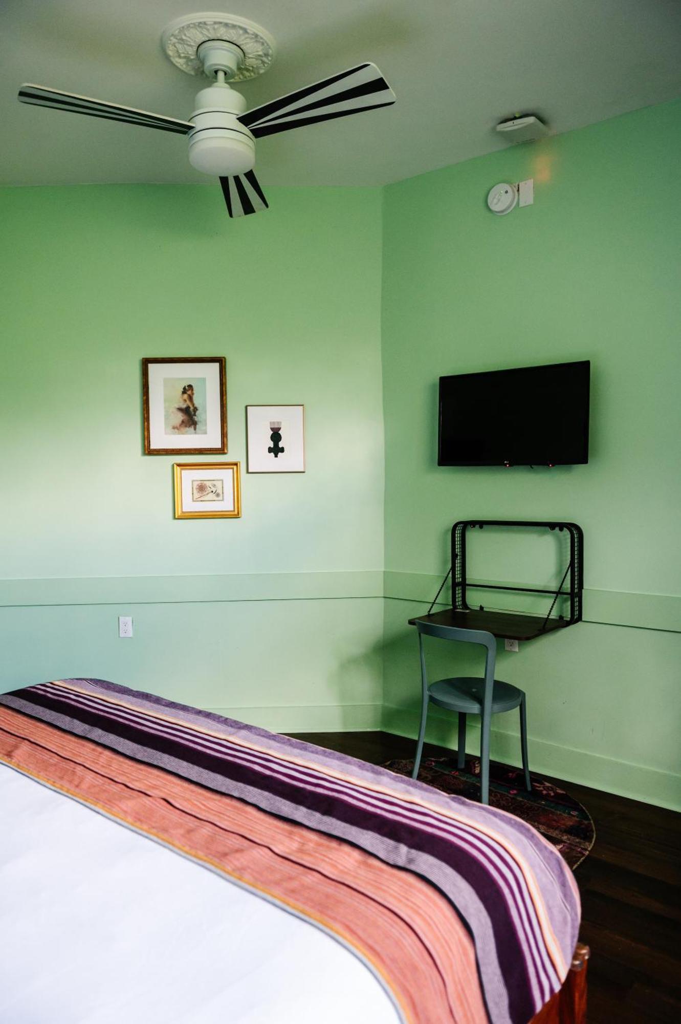The Frenchmen New Orleans By Kasa Hotel Room photo