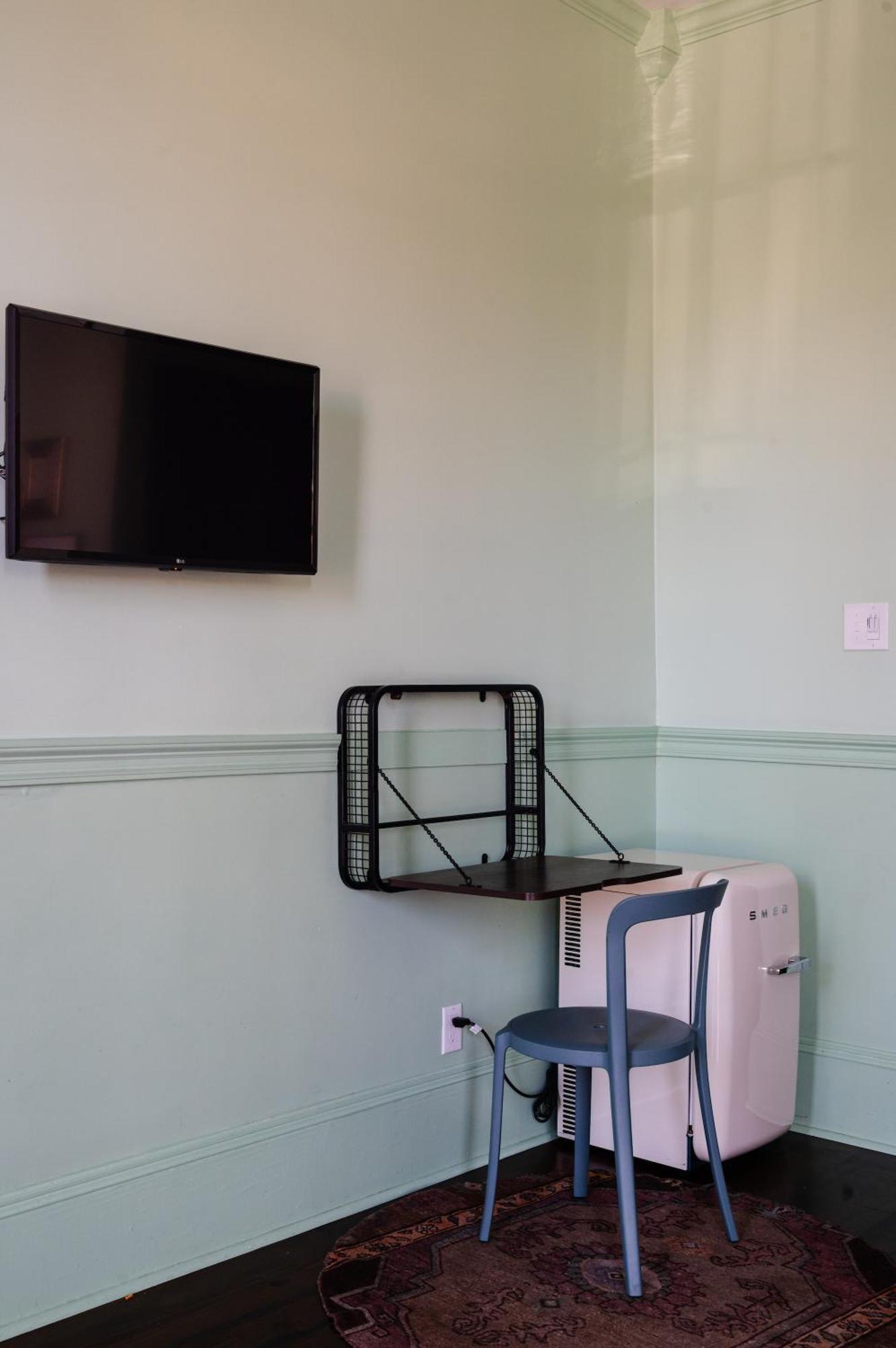 The Frenchmen New Orleans By Kasa Hotel Room photo